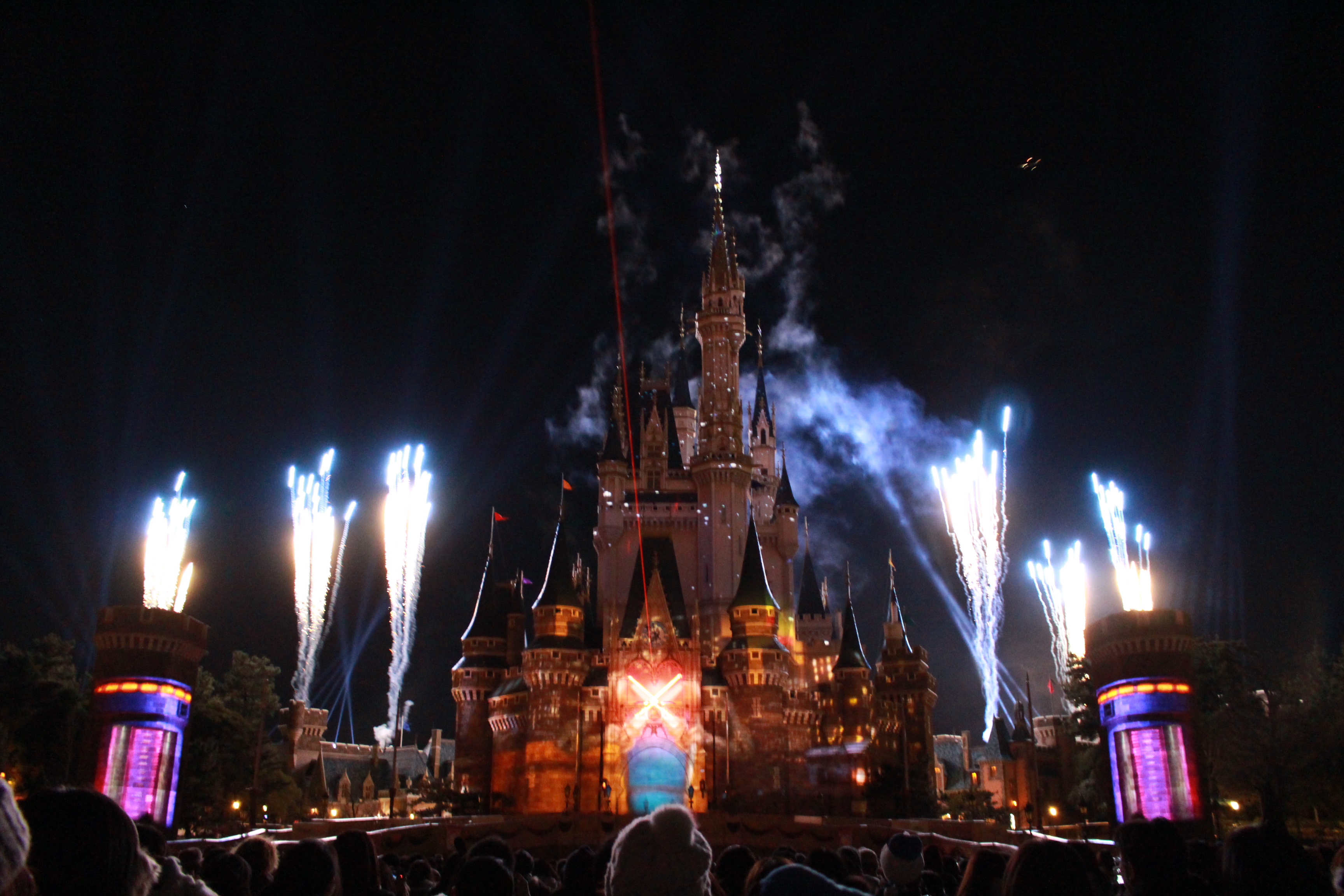 ディズニー『Celebrate! Tokyo DisneyLand』鑑賞場所徹底解説!!(後編)