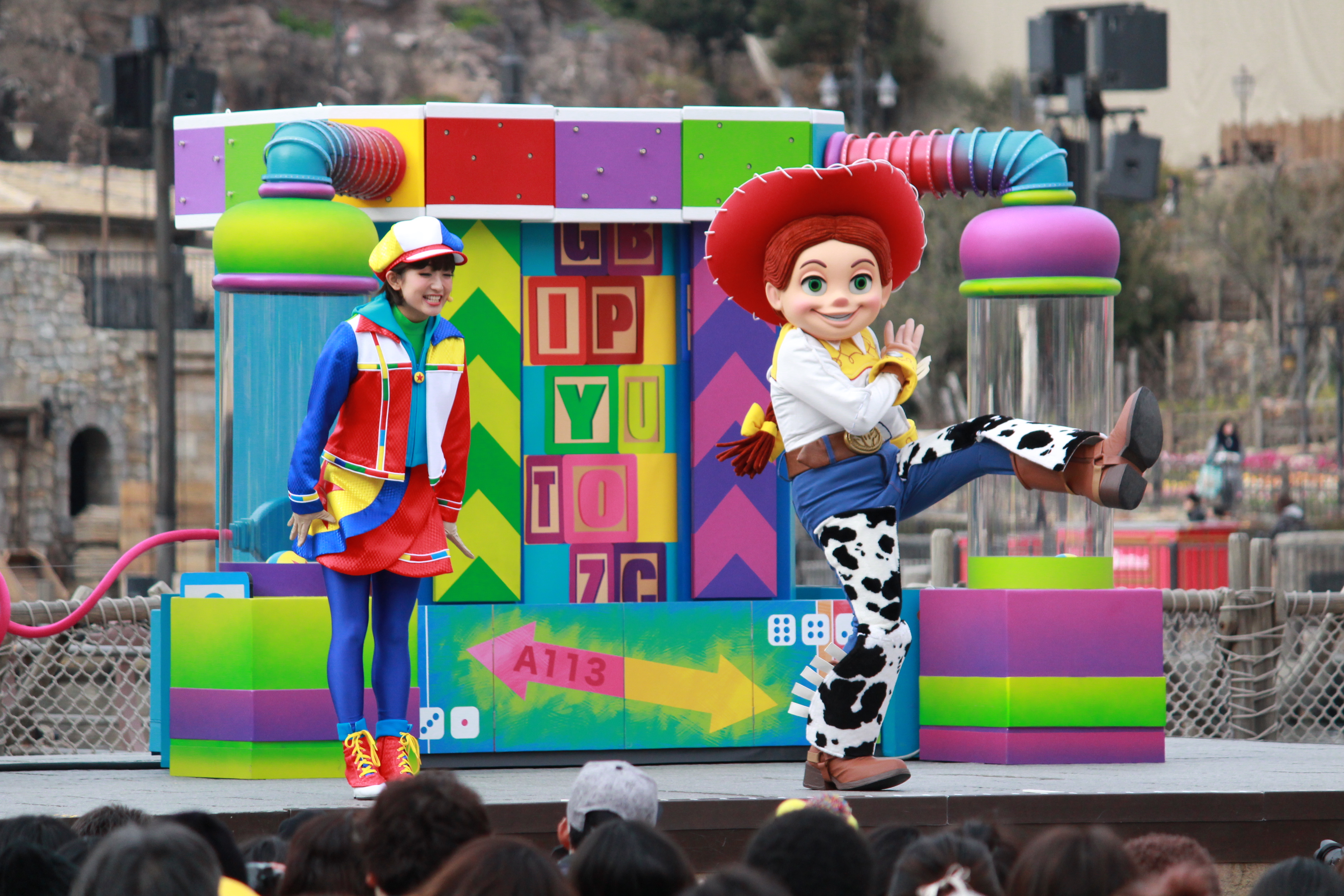 ディズニー1月のショースケジュール詳細!抽選の有無も徹底解説!